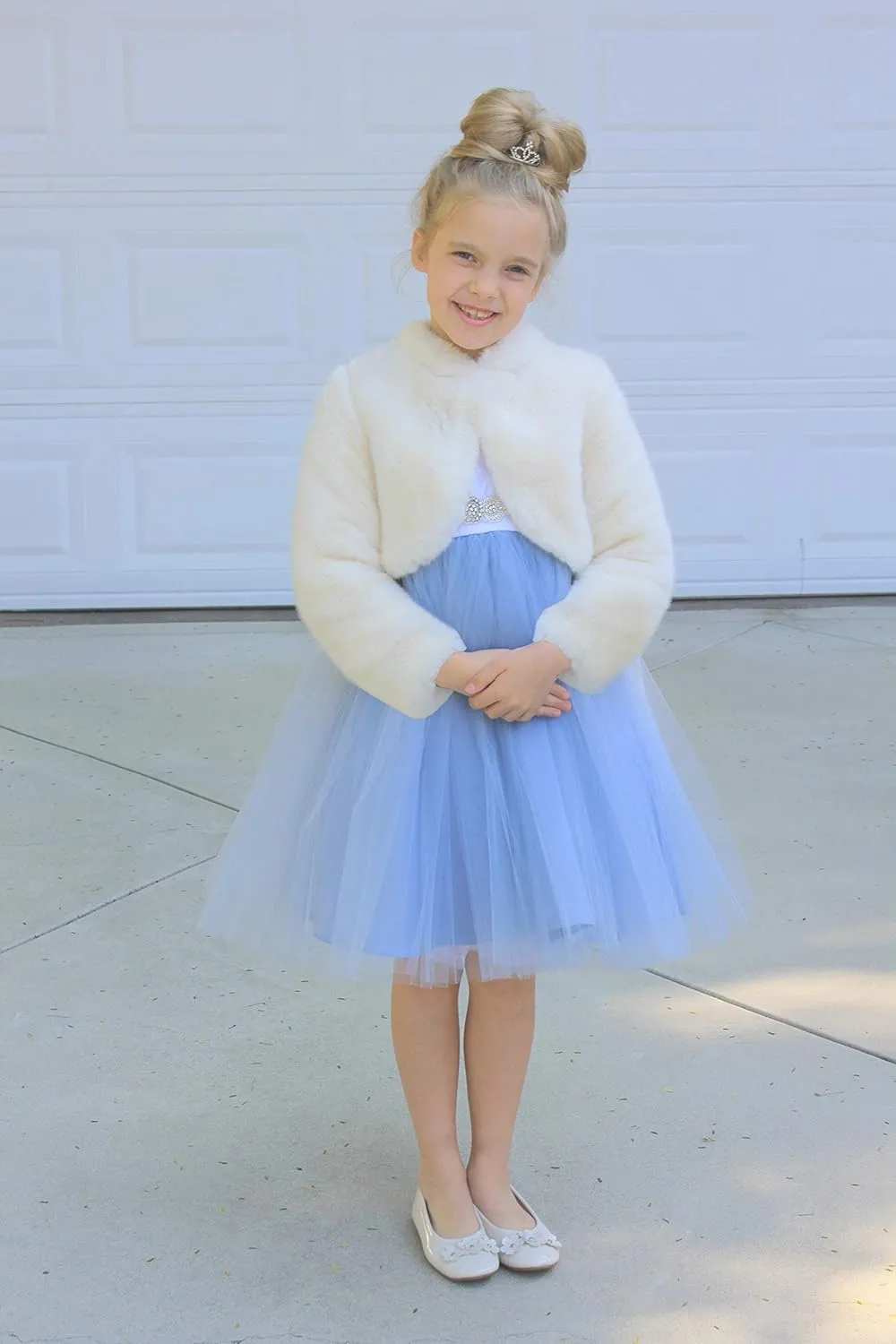ekidsbridal Faux Fur Cape Princess Flower Girl Jacket Cozy Cover-Up Coat