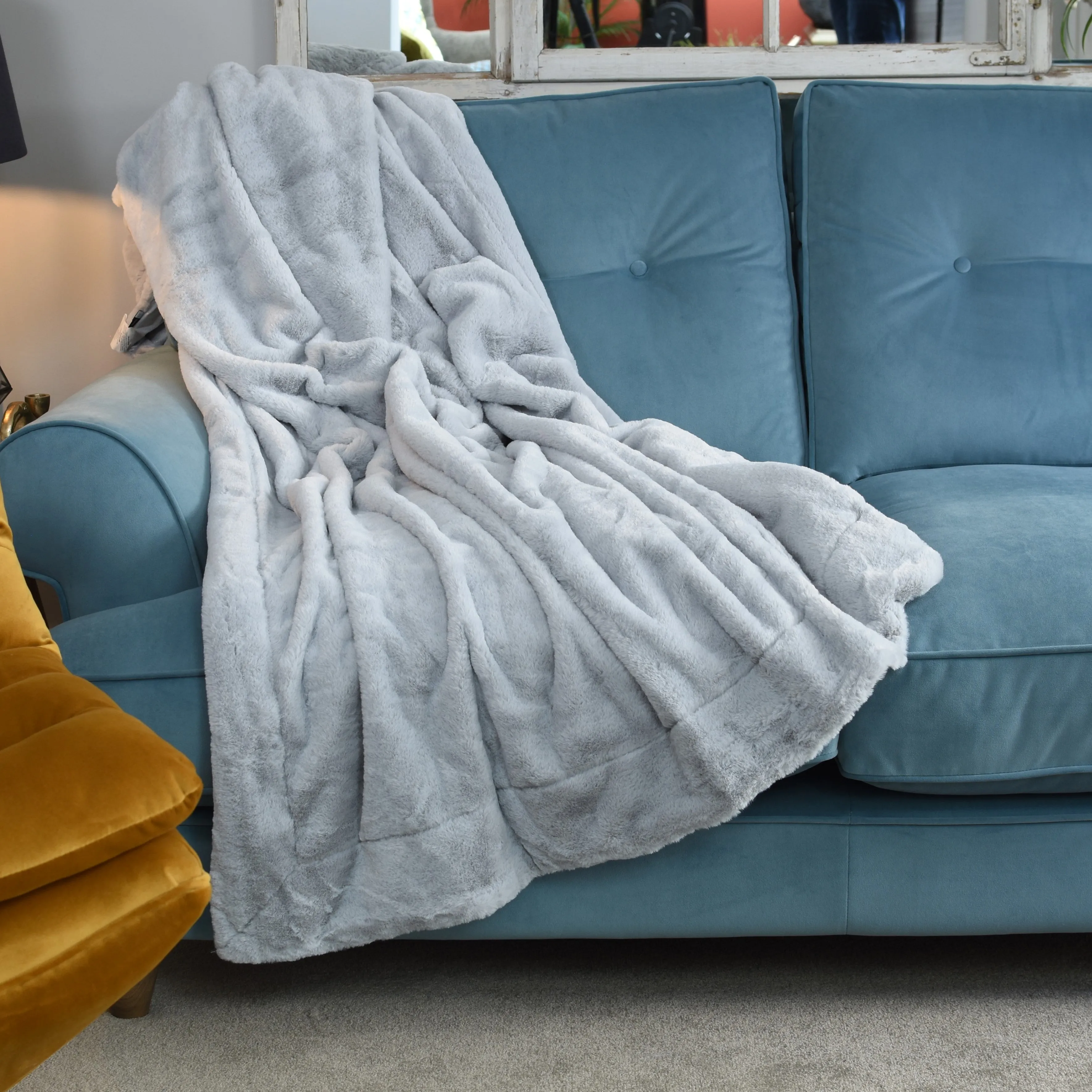 Faux Fur Throw - Short Pile - Silver Grey