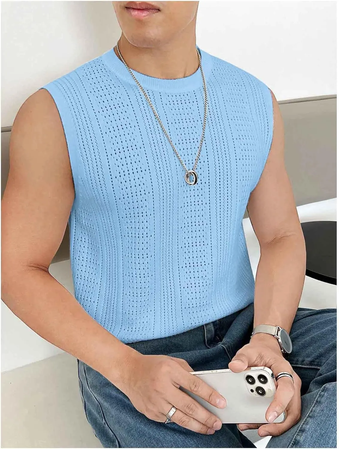 Verdusa Men's Sleeveless Round Neck Knit Tank Top Casual Sweater Vest