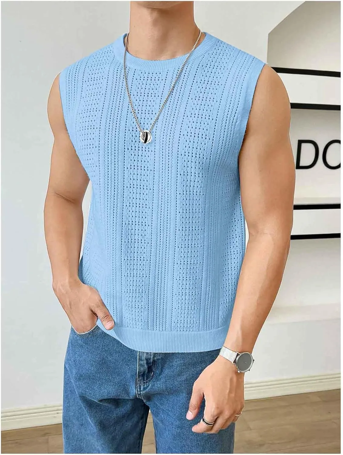 Verdusa Men's Sleeveless Round Neck Knit Tank Top Casual Sweater Vest